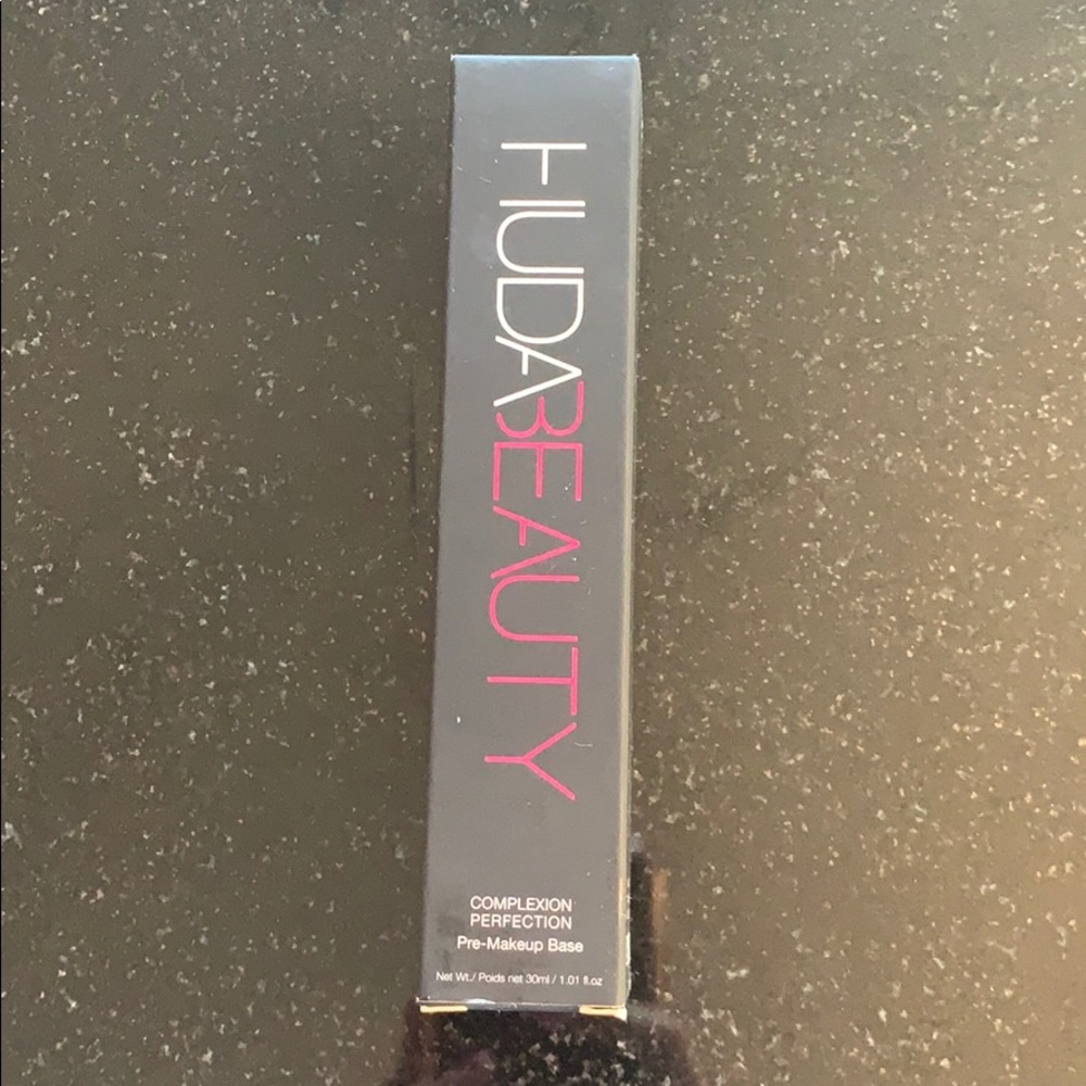 Huda beauty face primer